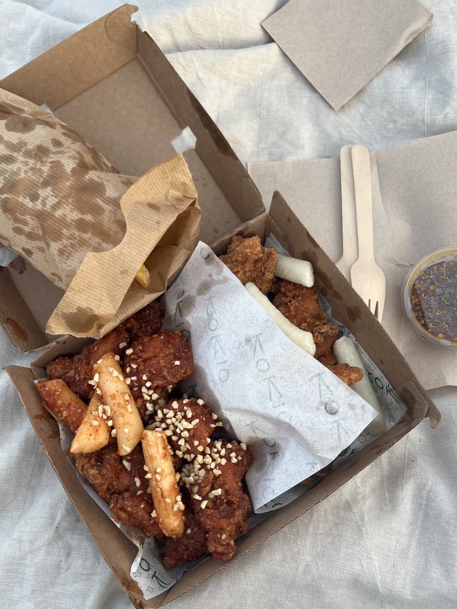 picnic with my girlfriend (!!)