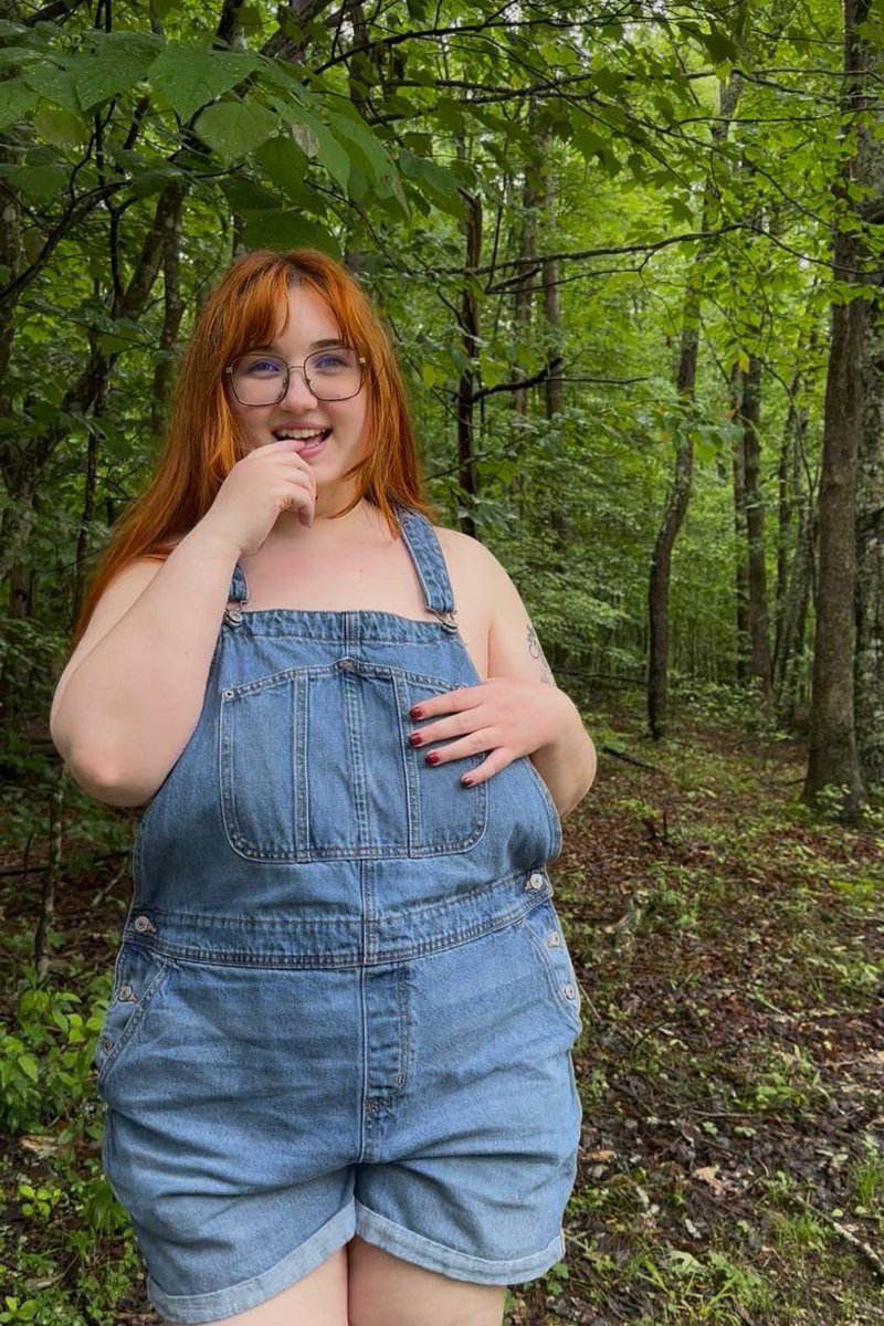 What do you think I was looking at? 👀