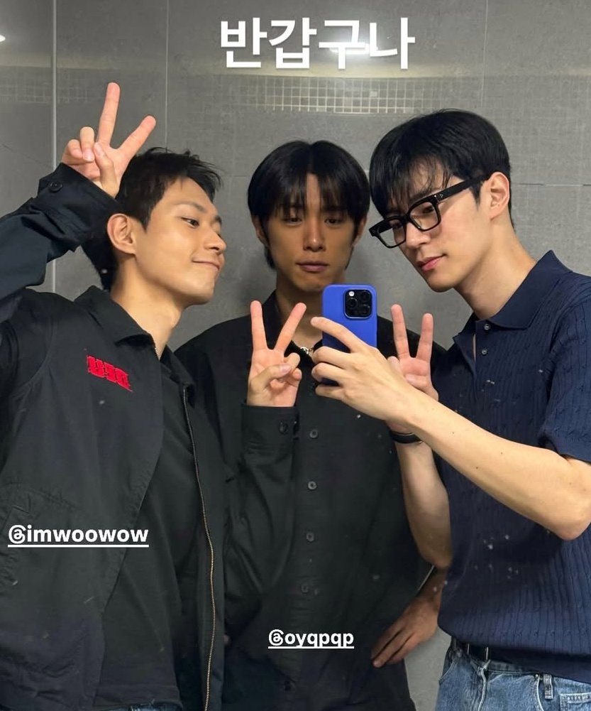 justKNKMX's tweet photo. 😭😭😭❤️❤️ https://t.co/nFJcFxYRmQ