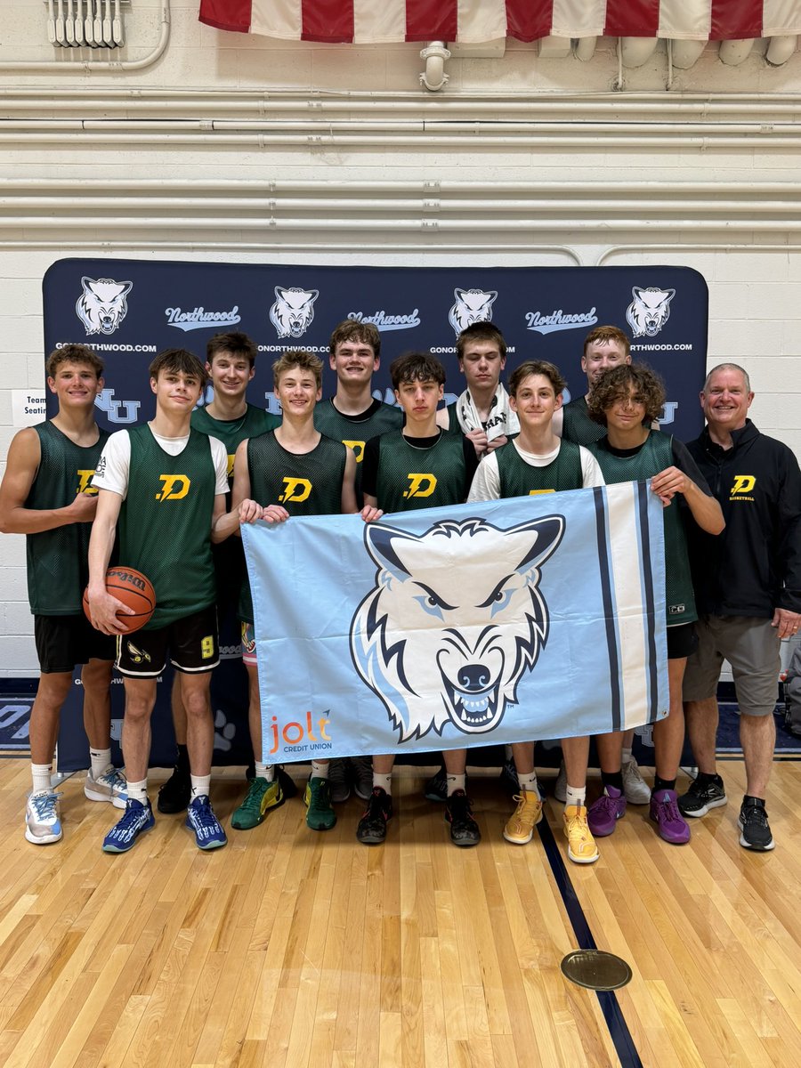 Northwoodmbb's tweet image. 🐺184 games over 3 days
🐺Over 50 teams
🐺9 courts and 2 locations
🐺300+ overnight campers in the NU Dorms
A huge thank you to all the Coaches & Teams who helped make our first Northwood Overnight Team Camp and huge success!
#RollTimbys