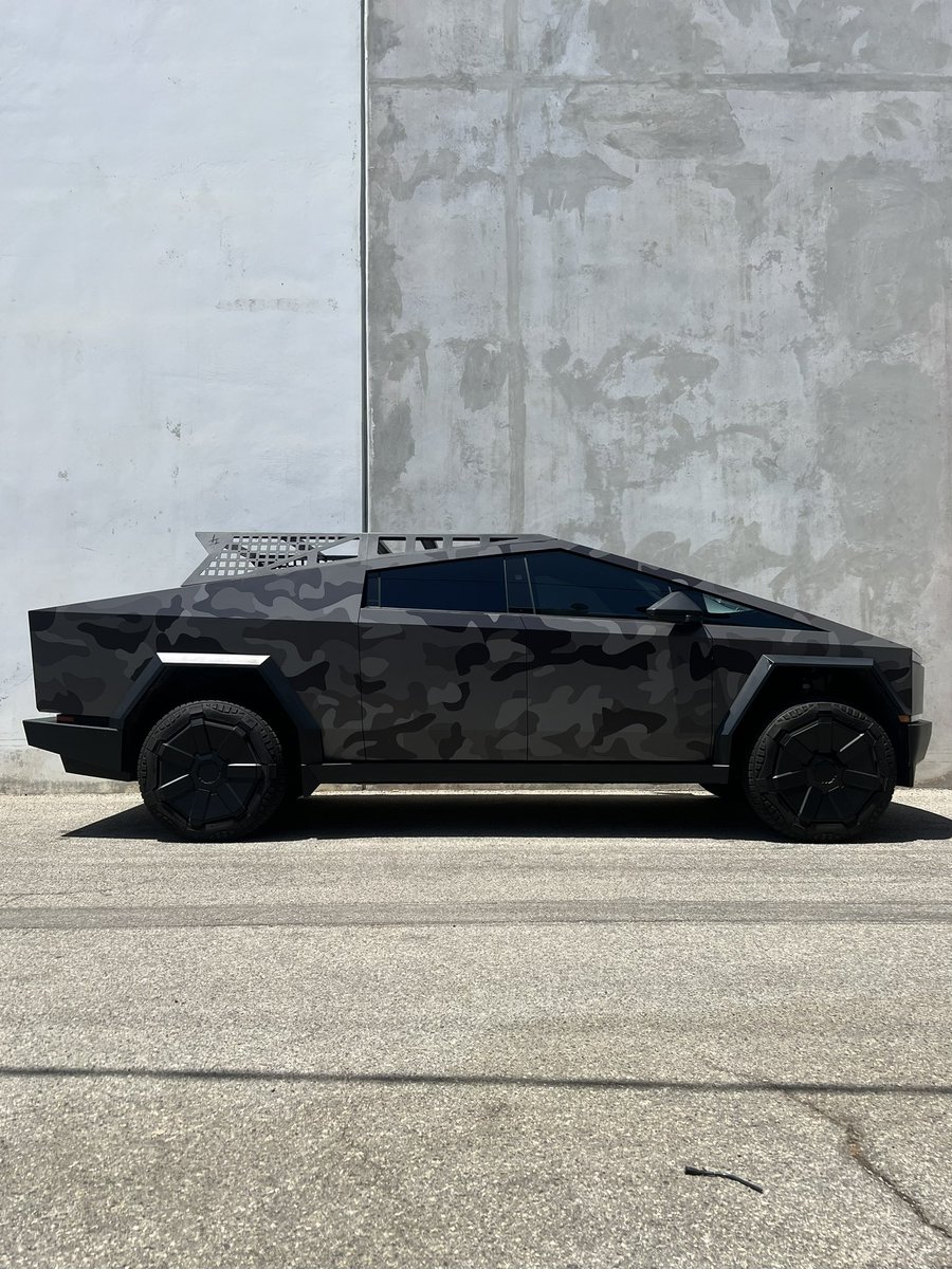 CyberBagChaser's tweet image. New rack on my Cybertruck. Adding a hardtop tent next!
#CybertruckUpgrade #OffRoadReady #cybertruck #camping #truck #truckrack #camo #Tesla #mars #marsadventuregear