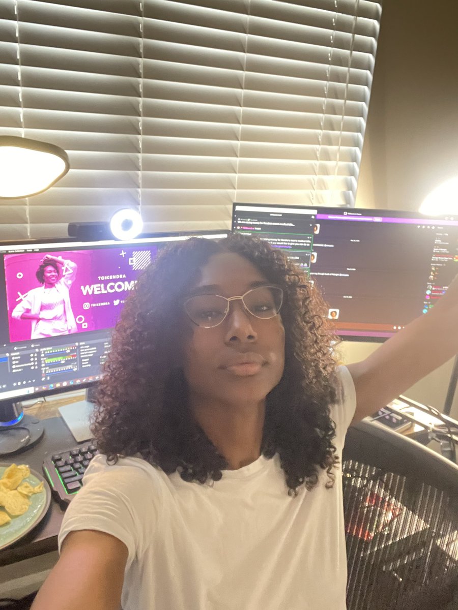 GET IN HERE!!!

twitch.tv/tgikendra