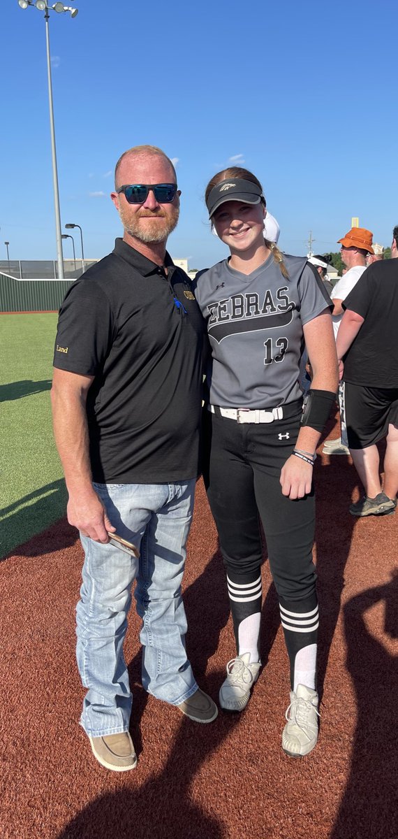 Happy Father’s Day to the best Dad!!!! 💙