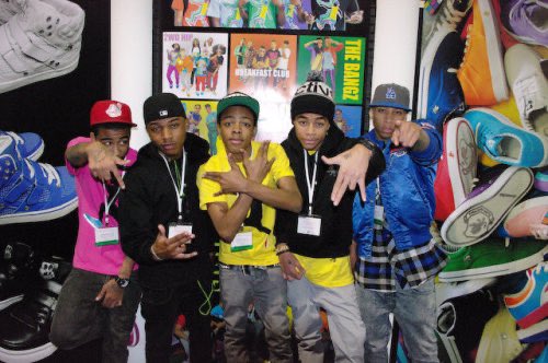 HITWXNDER's tweet image. 