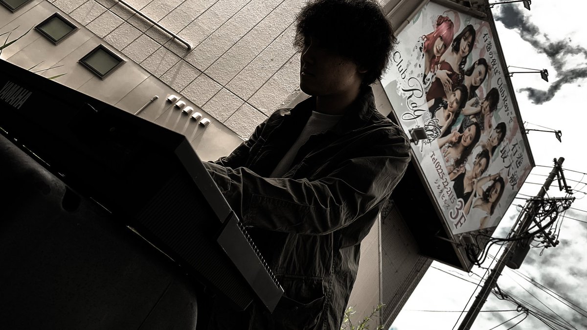 Dancho_RealJP's tweet photo. おはようございます
06/16本日も晴れるや

唐突ですがアイコンが本日より実写化します
驚かせたらごめんよ
父ちゃん1番渋いのをアイコンにするよ

鍵盤は来年両手で弾けるようになる予定
どうか鍵盤屋さんは怒らないで

撮影:@V338455437
レタッチ:吾輩

とても晴天だったとは思えないアポカリプス▼ https://t.co/4TGCyUXsPG