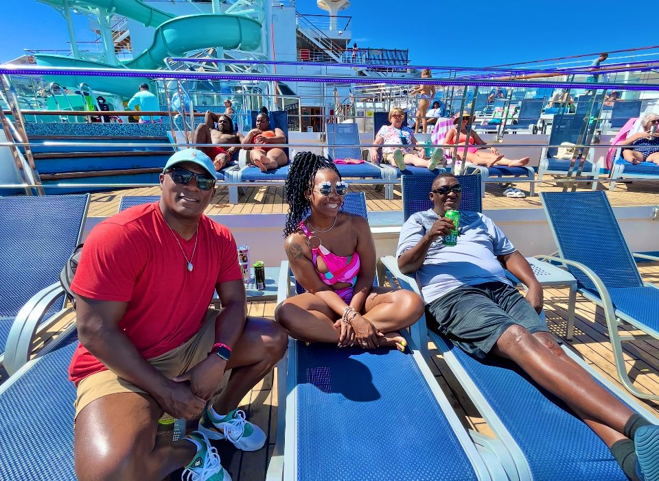 coachcordova's tweet image. You’ve always shown up—no matter the season, nor situation. Your presence is powerful &amp;amp; your love is quiet but unshakable.

Thank you for being the foundation, the guide, &amp;amp; the example. I see you, love you, &amp;amp; appreciate you beyond words.

Today’s yours. You earned it every day!