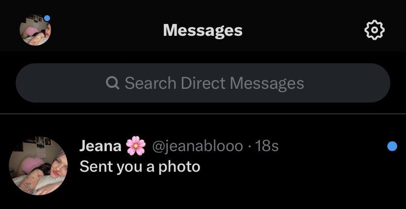 Jeana 🌸 tweet media