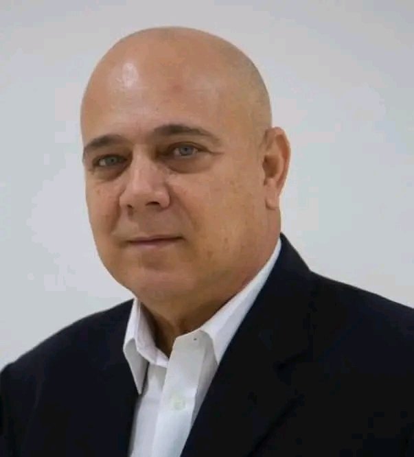 Milaxy Yanet Sánchez Armas (@milaxya) on Twitter photo Los padres que llevan enormes responsabilidades sobre sus hombros merecen nuestro respeto y apoyo. Desde #JuntosPorVillaClara, muchas felicidades, querido <a href="/DrRobertoMOjeda/">Dr. Roberto Morales Ojeda</a> en este día de los padres y de su cumpleaños. Los padres que llevan enormes responsabilidades sobre sus hombros merecen nuestro respeto y apoyo. Desde #JuntosPorVillaClara, muchas felicidades, querido <a href="/DrRobertoMOjeda/">Dr. Roberto Morales Ojeda</a> en este día de los padres y de su cumpleaños.