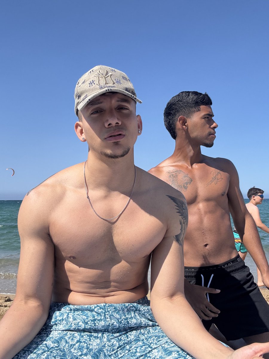 escobarandy19's tweet photo. Si el pecado se ve así… que nos condenen😮‍💨
.
.
#TentaTion #NoAptoParaTibios #BeachBeast https://t.co/Rv9tmGd397