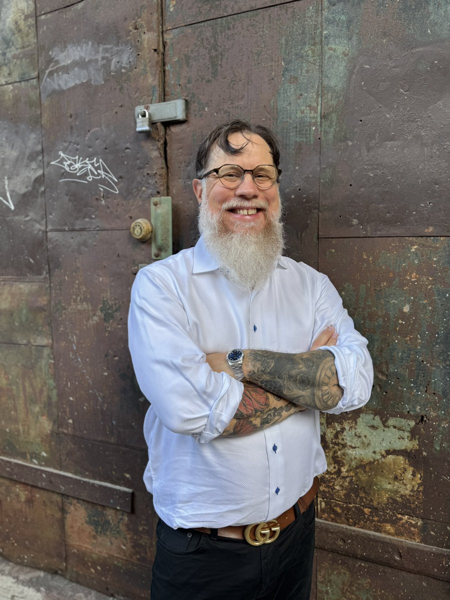 I’ve spent decades breaking down preventable disasters. This series? It’s the historical highlight reel of “don’t try this at home.”

⚠️ Hazardous History
👉 w/ Henry Winkler 
📺 Tonight, June 15 @ 10/9c
🔥 it’s wild and worth it
👀 And yep… you can catch me in it too