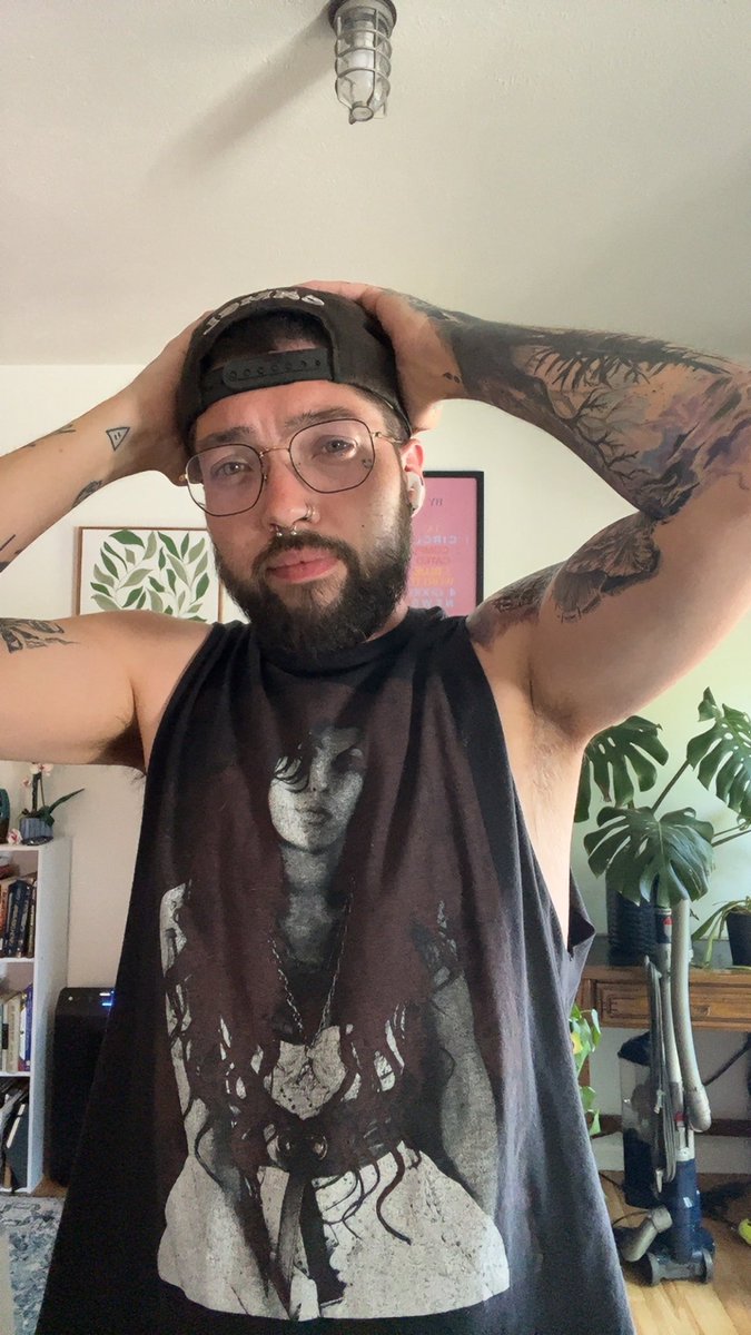 tattedpole's tweet photo. Slowly becoming the guys i used to thirst over as a young gay lmao. https://t.co/BchhZnUeRN