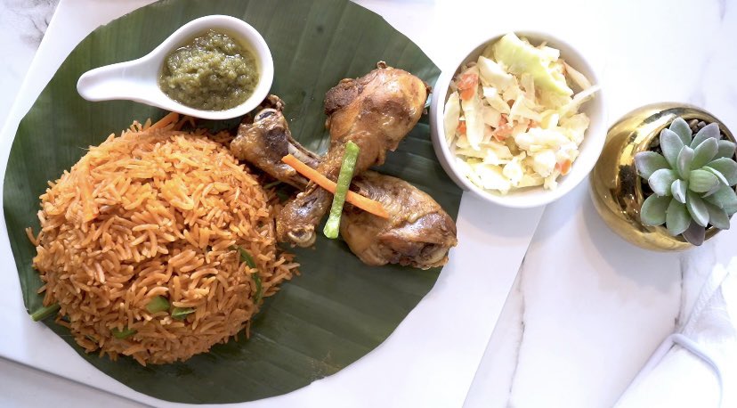 SefofoRLG's tweet photo. We serve
Fried/Jollof Rice GHS110 per plate
Bissap/Asana GHS25
Transpo GHS50

Cozy place 💐
Quite affordable 😉 https://t.co/55i3CrqjpV