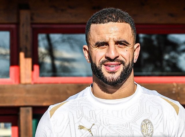 Jose Mourinho, Kyle Walker transferinin kampa kadar bitirilmesini istiyor!