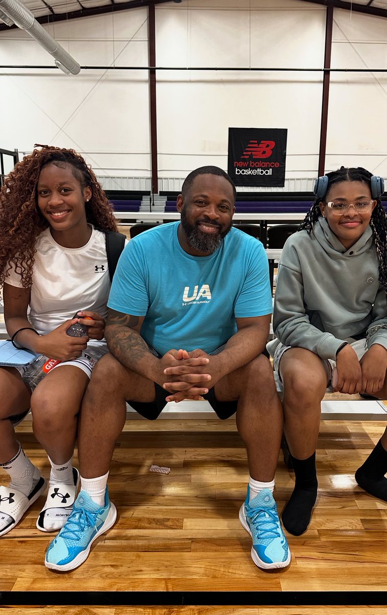 Good time in the gym with these two today… 
If you know, you know.. 😮‍💨 

Elite National 2028s only ..

Texas X Louisiana.. 🤝🏾

#TXUFam🖤🧡