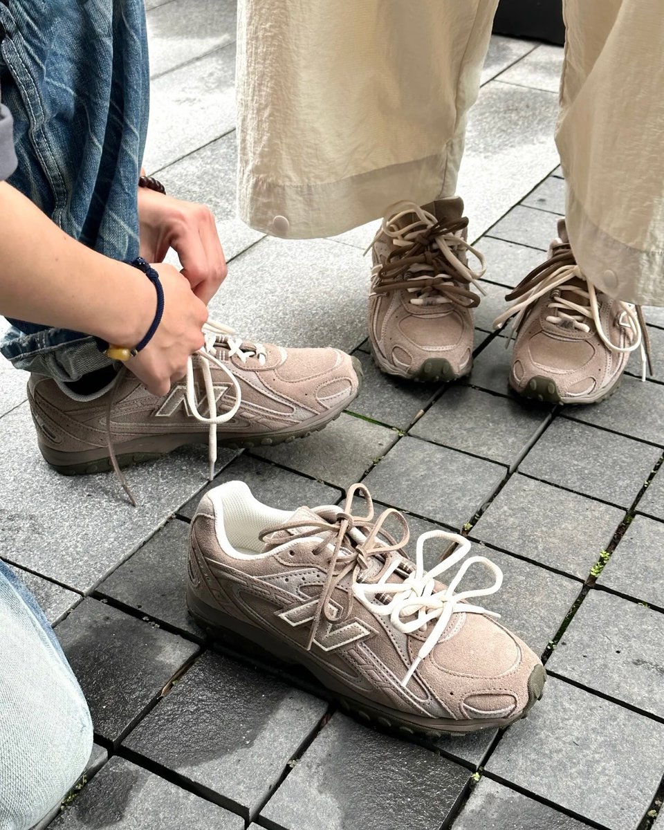 JustFreshKicks's tweet photo. New Balance 204L Suede (2025) https://t.co/oNH6rGG9c0