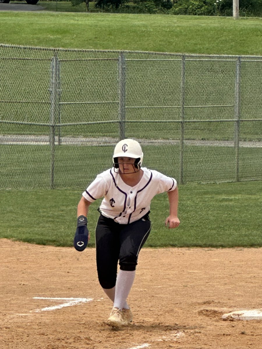 Wiley1Ava's tweet image. Had a great weekend with pitching 4.2 innings, striking 3 out and walking one. Had a .000 Era,  faced 17 batters and threw 69 pitches. Only 2 hits off of me. Hitting struggled a bit but got 2 singles and a RBI. @ICWhitley @UGASoftball @LMC_Softball @GCSU_Softball @GSAthletics_SB