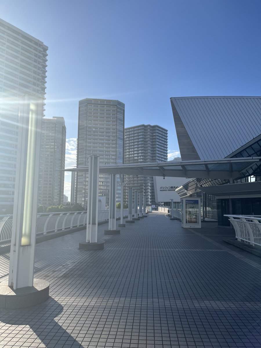 jsskouhou's tweet photo. ♪一夜明け♪
白石大会長はじめ運営に関わった皆様方、改めてお疲れ様でした♪
ご参加いただいたソノグラファーの皆様も本当にありがとうございました♪
Let's enjoy ultrasound♪
Maybe next time♪
#JSS50
#第50回日本超音波検査学会学術集会
#jss50
#来年は北海道 https://t.co/3ALnPJamrw