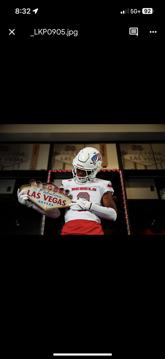 TylenMathews9's tweet image. Man I wanna Thanks @Da_DREAM47 and all the UNLV coaches for the love on the visit. They showed so much love to a MISSISSIPPI BOY "@nester_nick @LCHSGoGators @R_AmirGantCoach @CoachAMayes @unlvfootball #GoRebs🎰🎰🎰