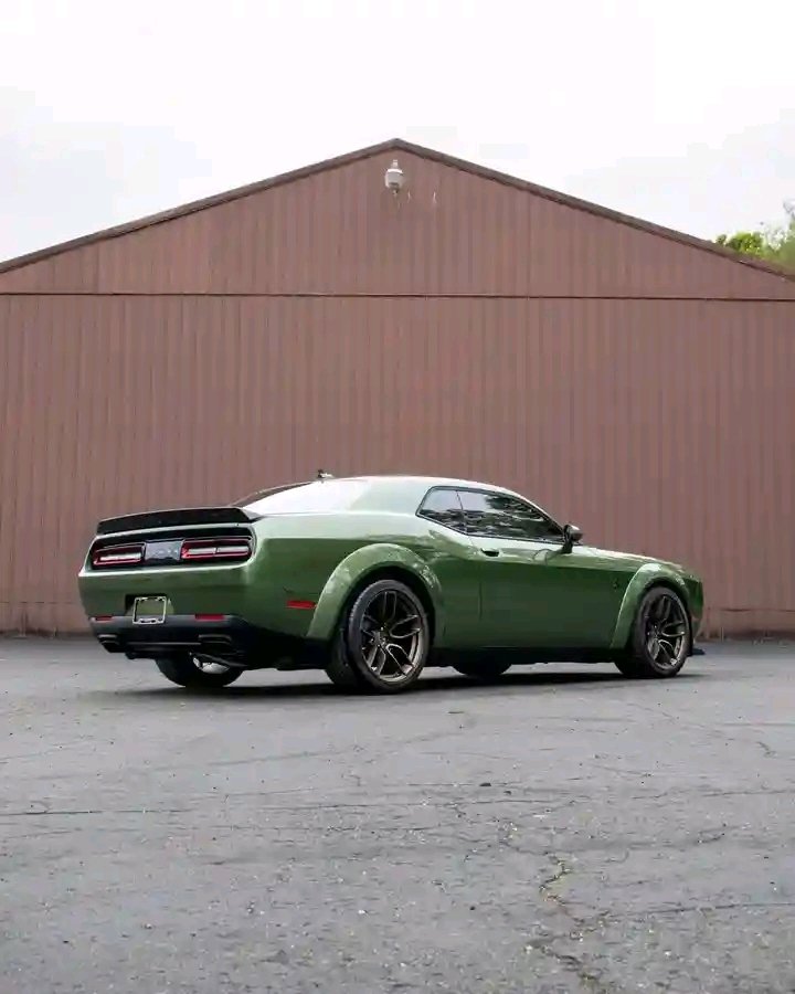 EmilyJames39357's tweet photo. @MikeMorgan110 available for sale..I need money ungently .. please https://t.co/My7Zc9NYn6