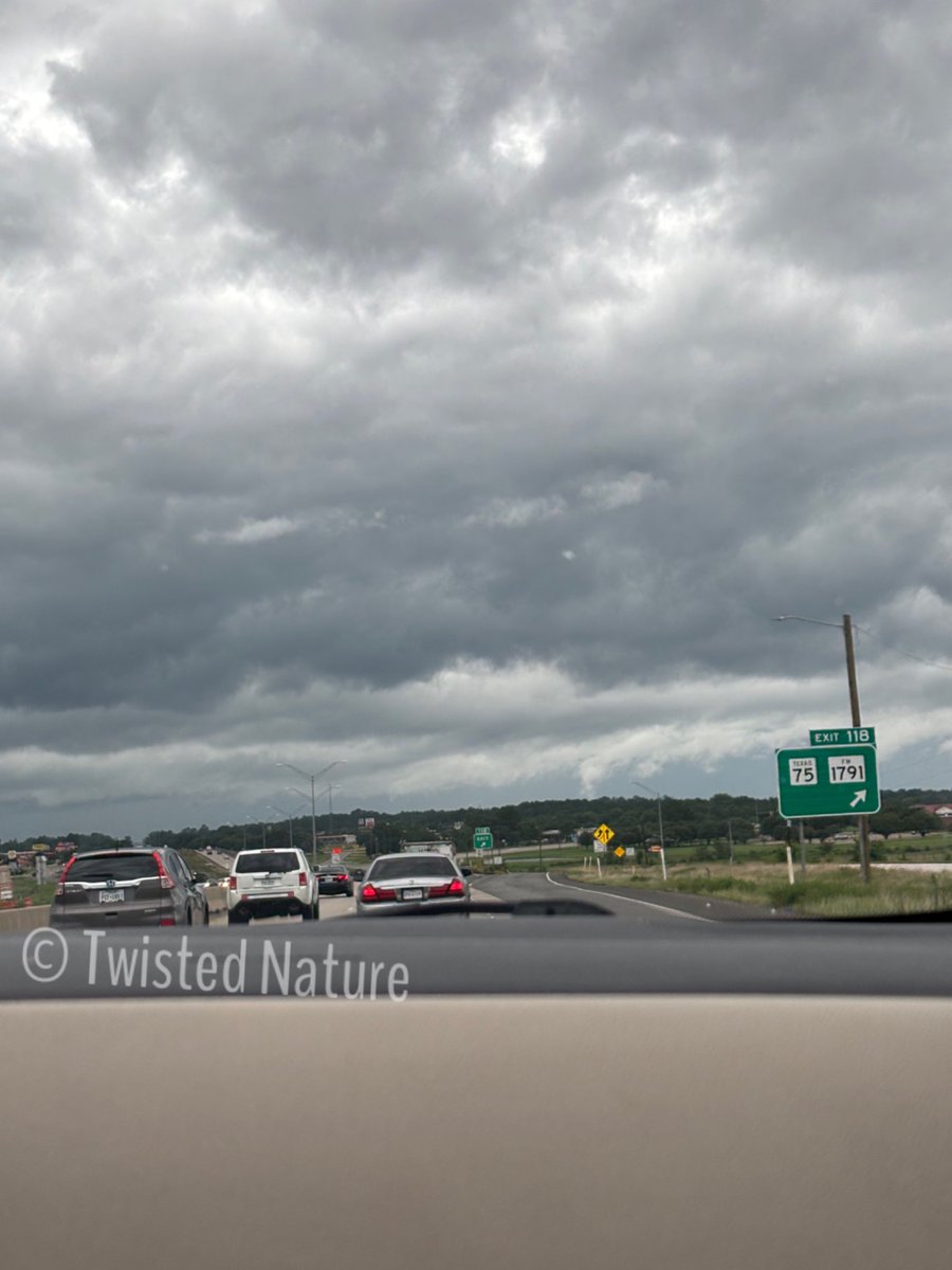 _TwistedNature's tweet image. Captured these cool asperitas clouds while heading to Madisonville TX in Hunstville. @NWSHouston @mattlanza @spann @ReedTimmerUSA @TxStormChasers