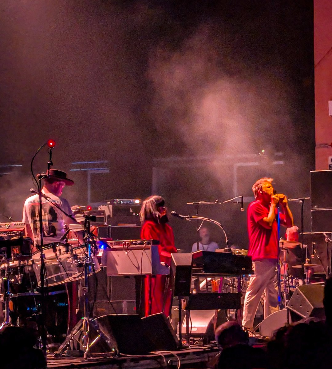 Willo_1969's tweet image. Second gig of the weekend, @lcdsoundsystem at @O2AcademyBrix. Never disappoint and the best live act this side of 00s🕺⚡#LCDSoundsystem #Brixton
