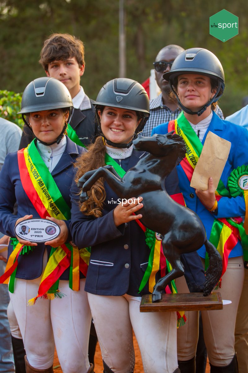 wiwsport's tweet photo. 🏆 Horse Jumping Academy
🏇 Championnat du Sénégal par équipes - Équitation
#wiwsport #FSSE #Senegal https://t.co/R6cn2EDg6z