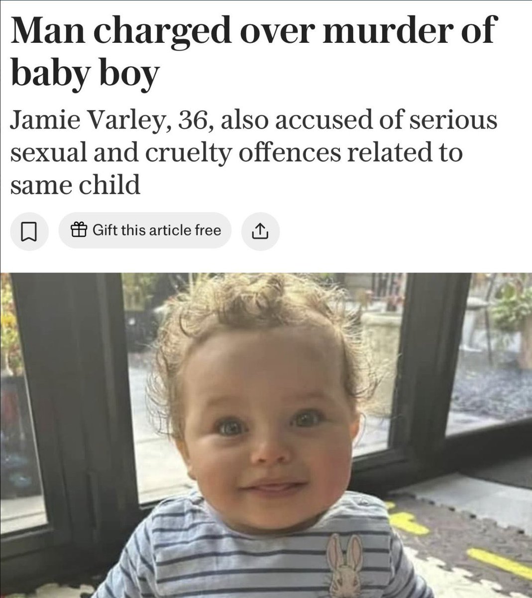 DEVOLUCIONARIOS's tweet photo. Estos dos hijos de put. Adoptaron como pareja a un niño de poco más de un año y lo violar*n hasta morir. 
Jamie Varley, de 36 años, un profesor de secundaria en Blackpool (Inglaterra), y también antiguo jefe de curso, ha sido acusado oficialmente de asesinato de un bebé de 13 meses llamado Preston Davey, a quien estaba en proceso de adoptar con su pareja. Además, enfrenta múltiples cargos graves de agresión sexual, crueldad infantil, tomar y distribuir imágenes indecentes de un niño, entre otros  .
  John McGowan‑Fazakerley, de 31 años, también implicado en la adopción, está acusado de permitir la muerte del niño, así como de crueldad infantil y agresión sexual.
  El bebé fue ingresado sin respuesta al Hospital Victoria de Blackpool el 27 de julio de 2023 y falleció poco después.
  Ambos acusados se presentaron en el Tribunal de Magistrados de Lancaster y han sido enviados a prisión preventiva mientras aguardan una próxima audiencia en el Tribunal de la Corona de Preston