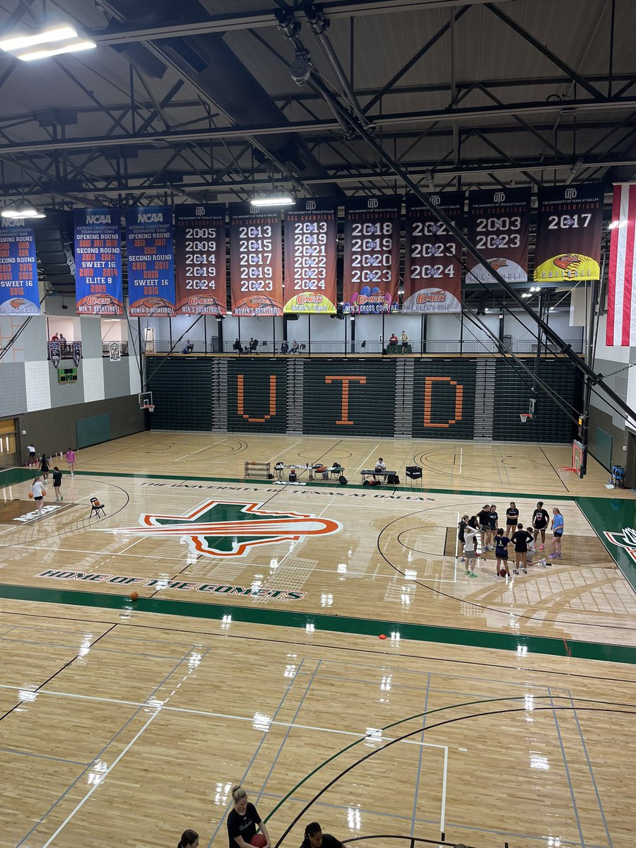 Mackenzie Teuton (@mackenzieteuton) on Twitter photo A big thank you to Coach Shotland and his staff for an amazing <a href="/UTDALLAS_WBB/">UT Dallas Women's Basketball</a> Elite Camp experience! <a href="/JPElite_Girls/">Just Play Elite</a> <a href="/L3_Recruiting/">Coach L3</a> <a href="/mpra12/">Vinčko</a> A big thank you to Coach Shotland and his staff for an amazing <a href="/UTDALLAS_WBB/">UT Dallas Women's Basketball</a> Elite Camp experience! <a href="/JPElite_Girls/">Just Play Elite</a> <a href="/L3_Recruiting/">Coach L3</a> <a href="/mpra12/">Vinčko</a>