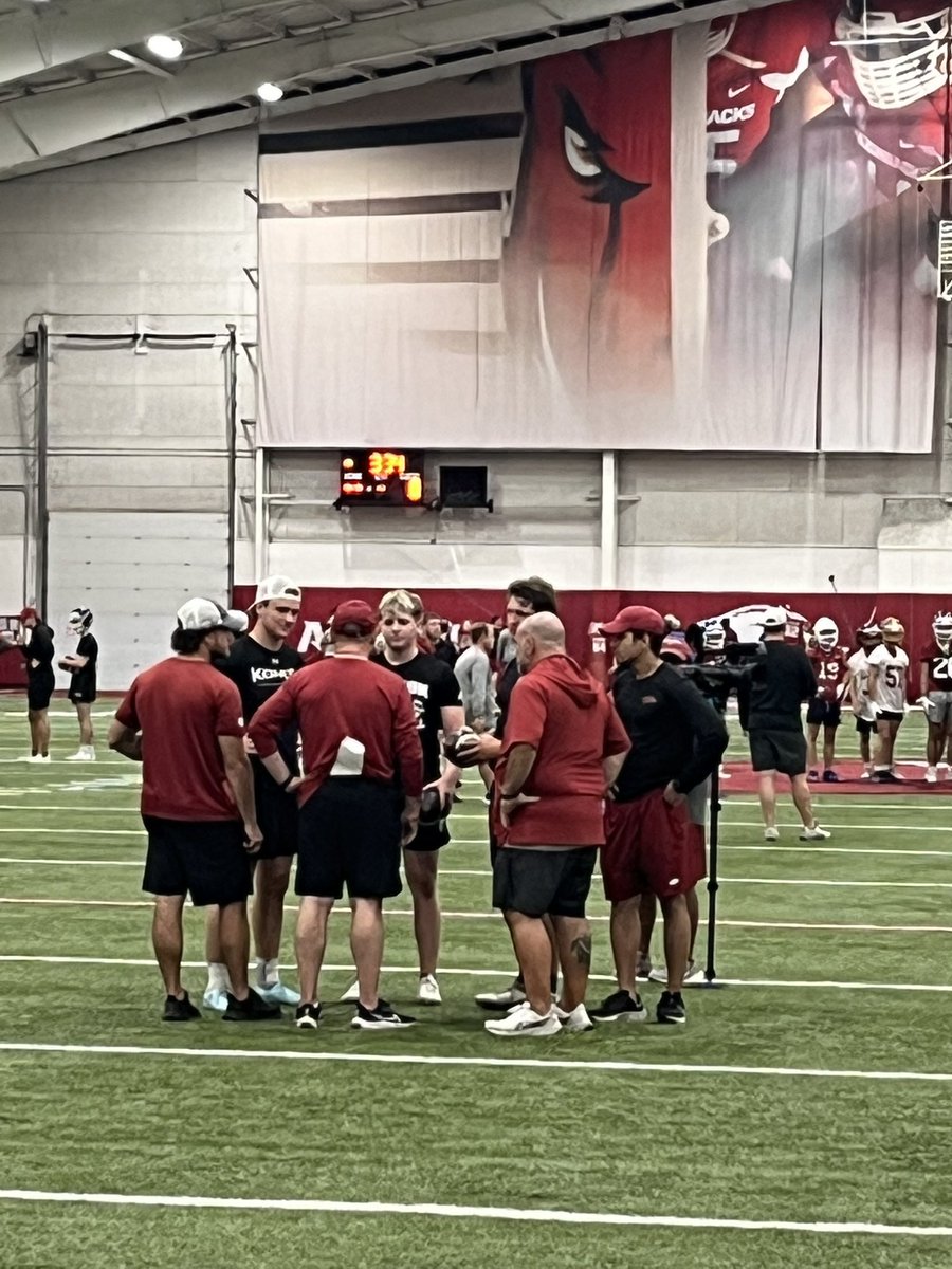 cwill_86's tweet image. I had a phenomenal time @RazorbackFB. The hospitality and coaching was like no other. I’m very excited for what the future holds with The Razorbacks! 🐗🐗🐗 #WooPig @CoachSamPittman @CoachSFountain @coachnorris38 @Adam_Dulka @coachtfountain @RazorbackFBRec @HKA_Tanalski