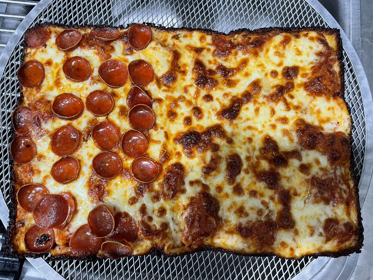 Texas_Hoosiers's tweet image. Father’s Day Detroit style pie with the assistance of my 18 month old sous chef. #pizzapics