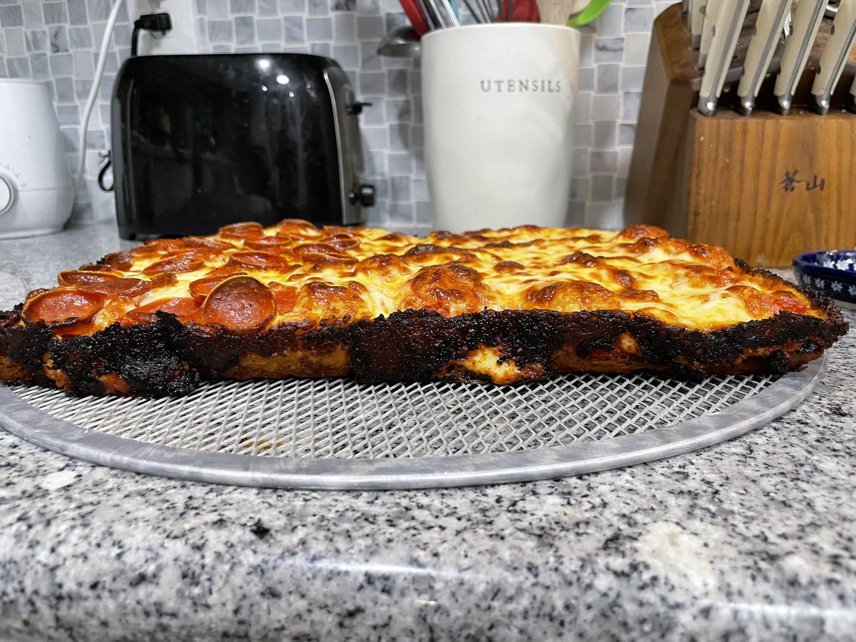 Texas_Hoosiers's tweet image. Father’s Day Detroit style pie with the assistance of my 18 month old sous chef. #pizzapics