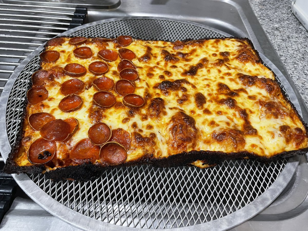 Texas_Hoosiers's tweet image. Father’s Day Detroit style pie with the assistance of my 18 month old sous chef. #pizzapics