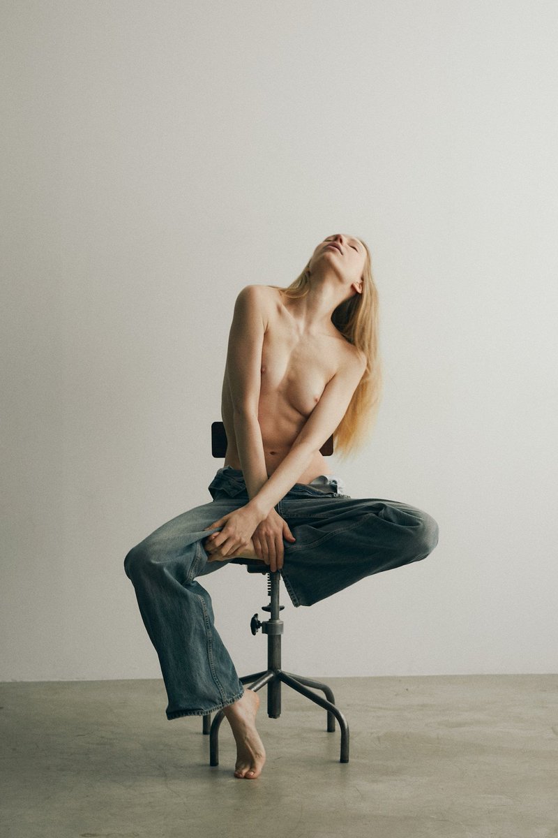 Credits?

BlueSky: bsky.app/profile/peitos…

#PEITOSeBUNDAS

#sextou #buceta #nude #nsfw #pussy #sex #naked #bucetão #topless #boobs #tits #smalltits #bucetãoawards #bunda #ass