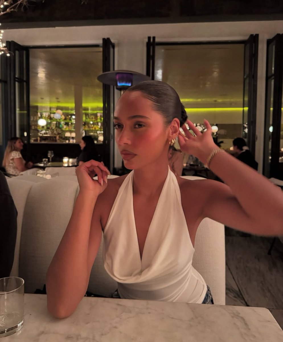 Melo tweet media