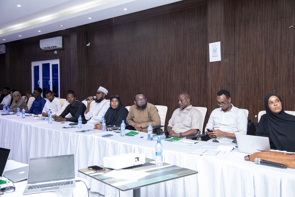 Today, I had the privilege of opening a national workshop organized by <a href="/MojSomalia/">Ministry of Justice and Constitutional Affairs🇸🇴</a>, bringing together justice practitioners from across Somalia. Over 5 days, we’ll explore ways to harmonize Xeer, Sharia &amp; statutory law to strengthen community justice &amp; sustainable peace.