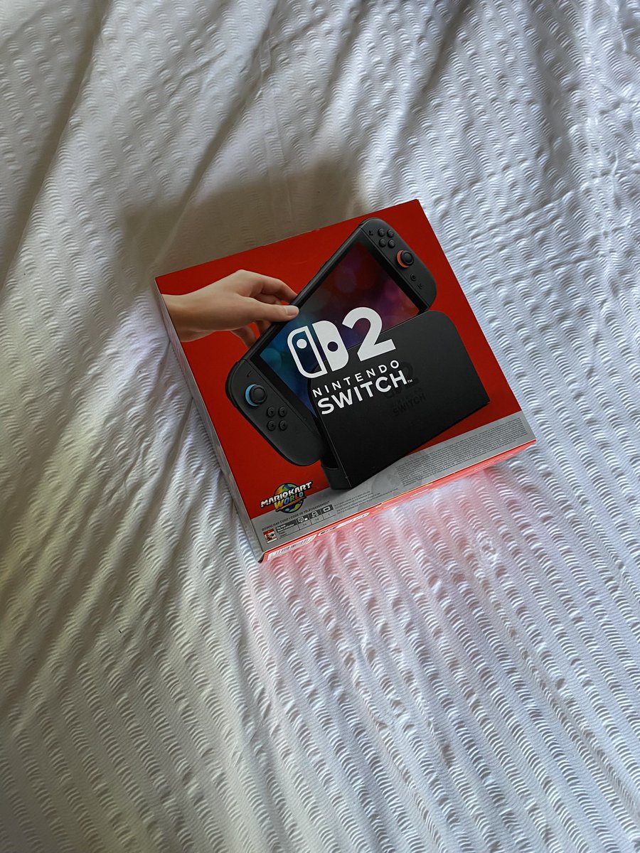 Me: I’m not gonna buy it, there’s no point !!!!! 

Also me: