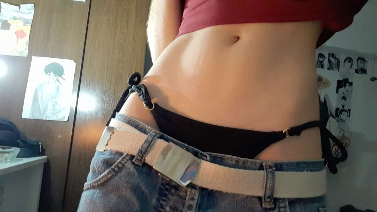 اغرب كلوت طلبته لبسته برميه قبل احد يشوفني 😭