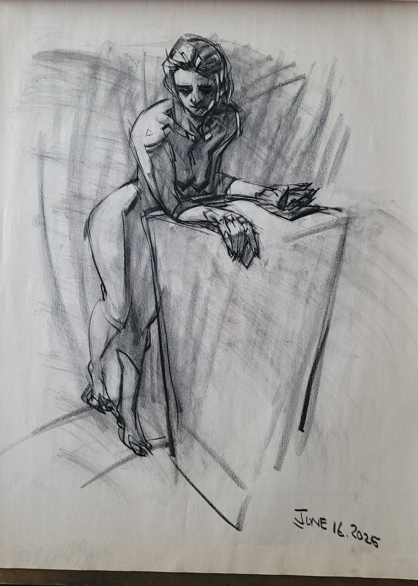Benlo0's tweet photo. life drawings at TSA Toronto School of Art #lifedrawings #torontoschoolofart #Figures #figuredrawings #drawings #art https://t.co/oA386U9OPW