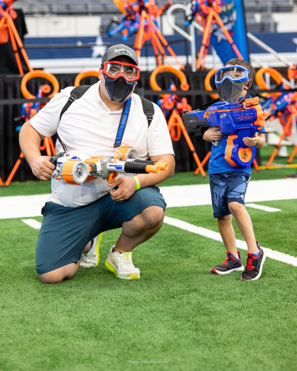 blasterbattle's tweet photo. Happy Father's Day to all the dads, step-dads, grandfathers, and father figures out there! 

Want to make a memory that will last a lifetime? Grab tickets to the LAST Blaster Battle!!

Photo 1 📸 sora_aros1
Photo 2 & 3 📸 Jordan Kendall Photography
Photo 4 📸 Brandon Hollien Photography 

⏰LESS THAN ONE MONTH TO GO!⏰

🚨FINAL EVENT: JEBBX🚨
📆 July 12th, 2025
🏟 AT&T Stadium
https://t.co/PV9dfqZFLs

#JEBBX #haveablast #blasterbattle #jebb #jaredsepicblasterbattle #nerf #zuru #xshot #attstadium #DFW #arlingtontexas #jebbdallas #nerfblaster #xshotblaster #eventbrite #epic #allages #familyfun #FathersDay