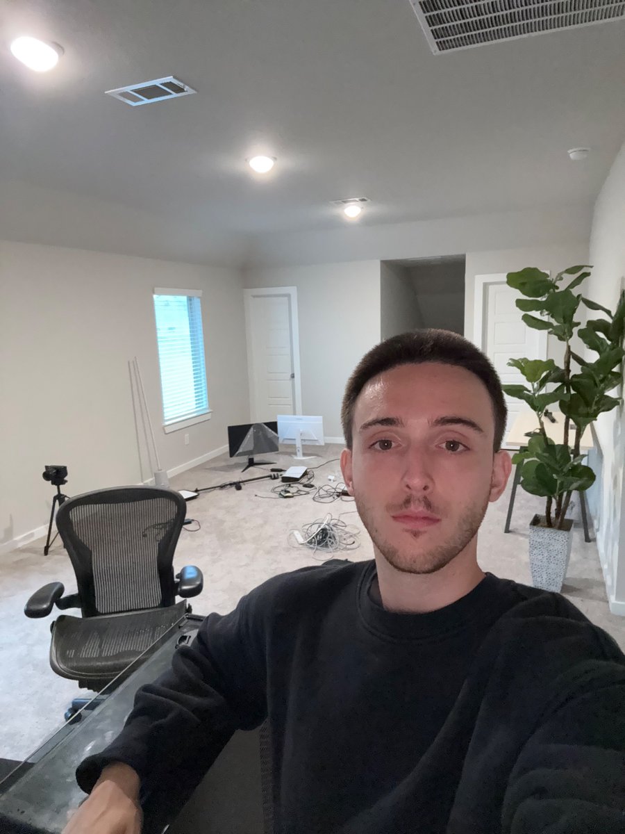 setting up new room (i have a bathroom in my stream room)