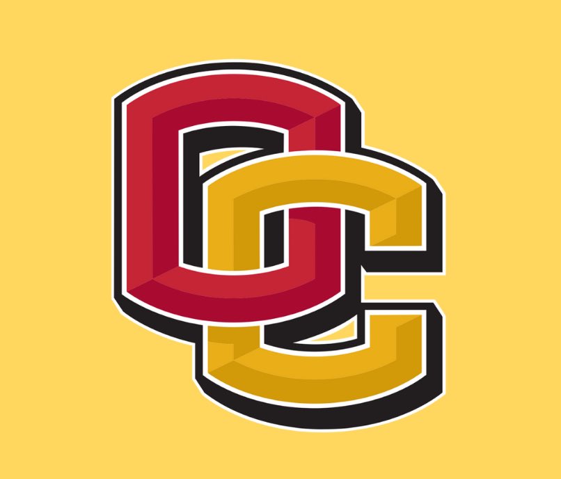 zdbalog's tweet image. After a great Davidson camp and conversation with @CoachSmith67 I am blessed to have received an Offer from @Yeo_Football
@MingoKarson @LoganHallSC @bishops_fb