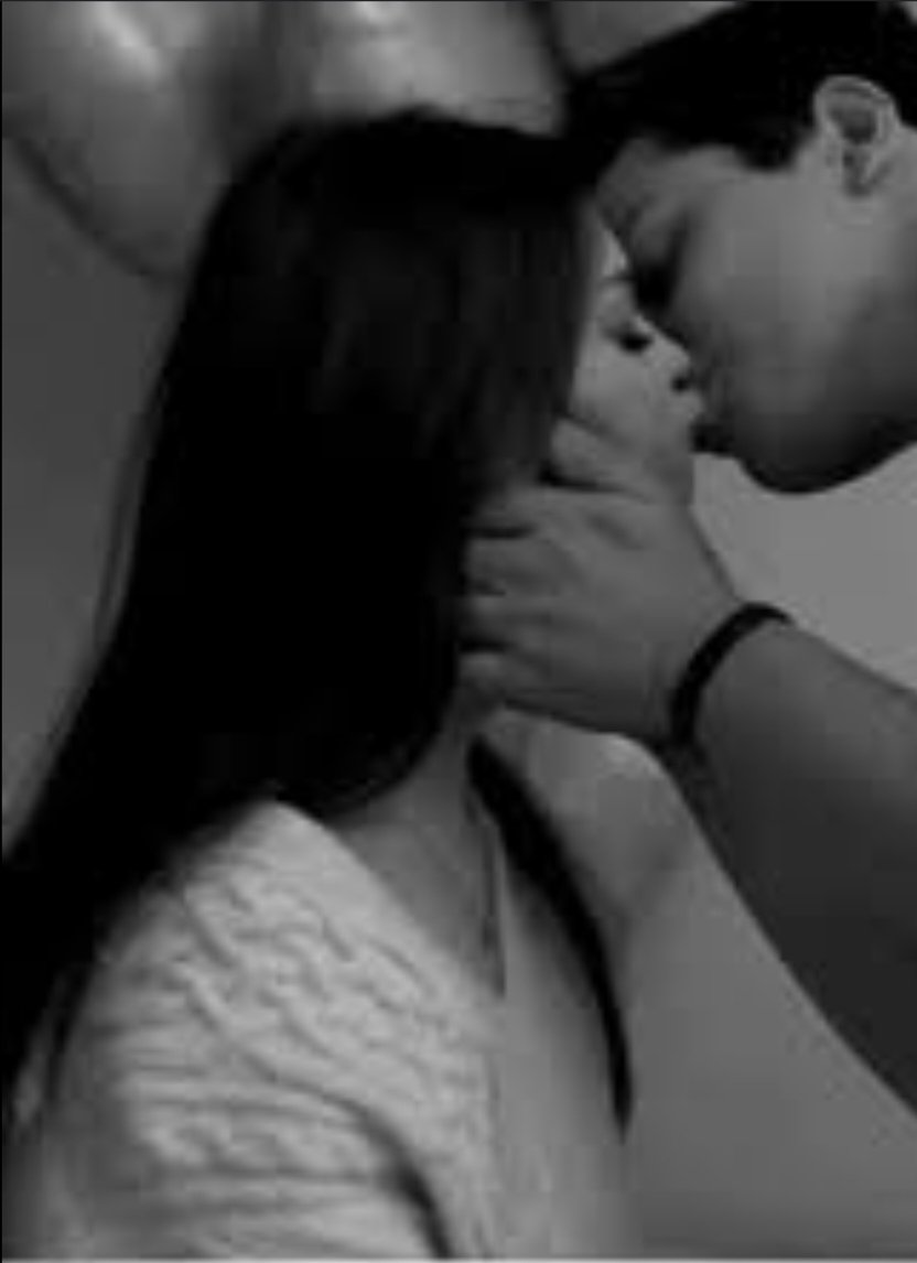 धमका के बोसे लूँगा रुख़-ए-रश्क-ए-माह का! 
चंदा वसूल होता है साहब दबाव से!!!!!!!!!!!