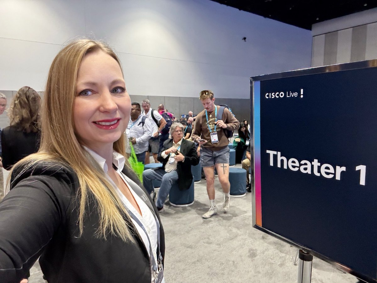 Thanks for a fantastic time ⁦<a href="/CiscoLive/">CiscoLive</a>⁩ , it was a full House all week at the Content Corner theaters!
#Ciscolive2025 ⁦<a href="/stevemulter/">Steve Multer. Corporate Storytelling.</a>⁩ #corperatestoryteller