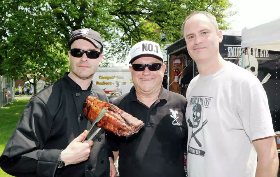 MIssing my dad today but it is always wonderful to revisit this Father's Day article the Greenwich Time did about us several years back.

greenwichtime.com/news/article/b…