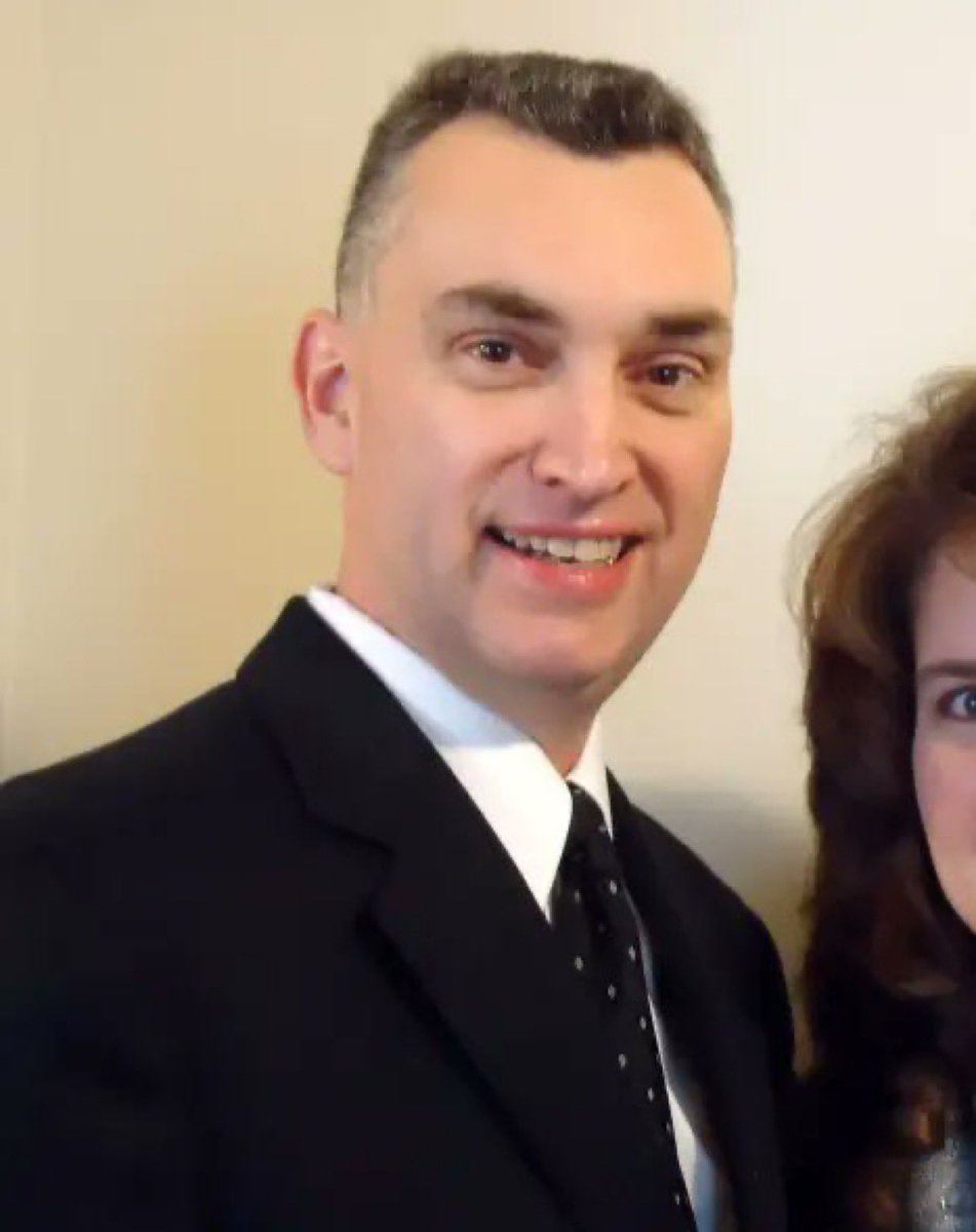 EricLDaugh's tweet image. 🚨 BREAKING: Minnesota politician assassin Vance Boelter CAPTURED, now in custody - @AlphaNewsMN / @lizcollin 

Time for answers.