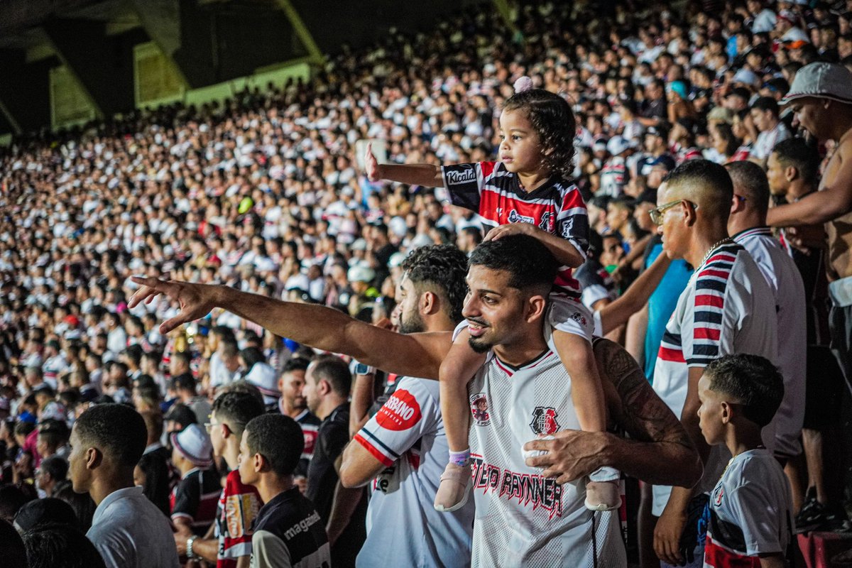 OMatheusVictor's tweet photo. Sem dúvidas, as fotos mais lindas que eu registrei hoje. 🥹📸 https://t.co/BhRPNDmX3g
