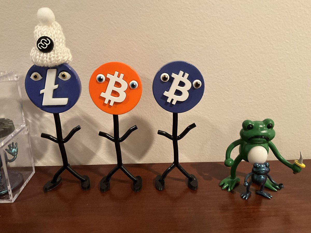 JackedRabbits LTC NFTs βοΈπΈοΈ (@liteverse_king) on Twitter photo This is my #crypto themed collection. Special thanks to <a href="/Cryptochipsio/">Cryptochips</a>, <a href="/bitstoys/">bits.ltc</a>, and <a href="/lukewrightmain/">Luke Wright</a> (Bellscoin Poker Chip) for the awesome collectibles!
#Litecoin $LTC #ArtToys This is my #crypto themed collection. Special thanks to <a href="/Cryptochipsio/">Cryptochips</a>, <a href="/bitstoys/">bits.ltc</a>, and <a href="/lukewrightmain/">Luke Wright</a> (Bellscoin Poker Chip) for the awesome collectibles!
#Litecoin $LTC #ArtToys