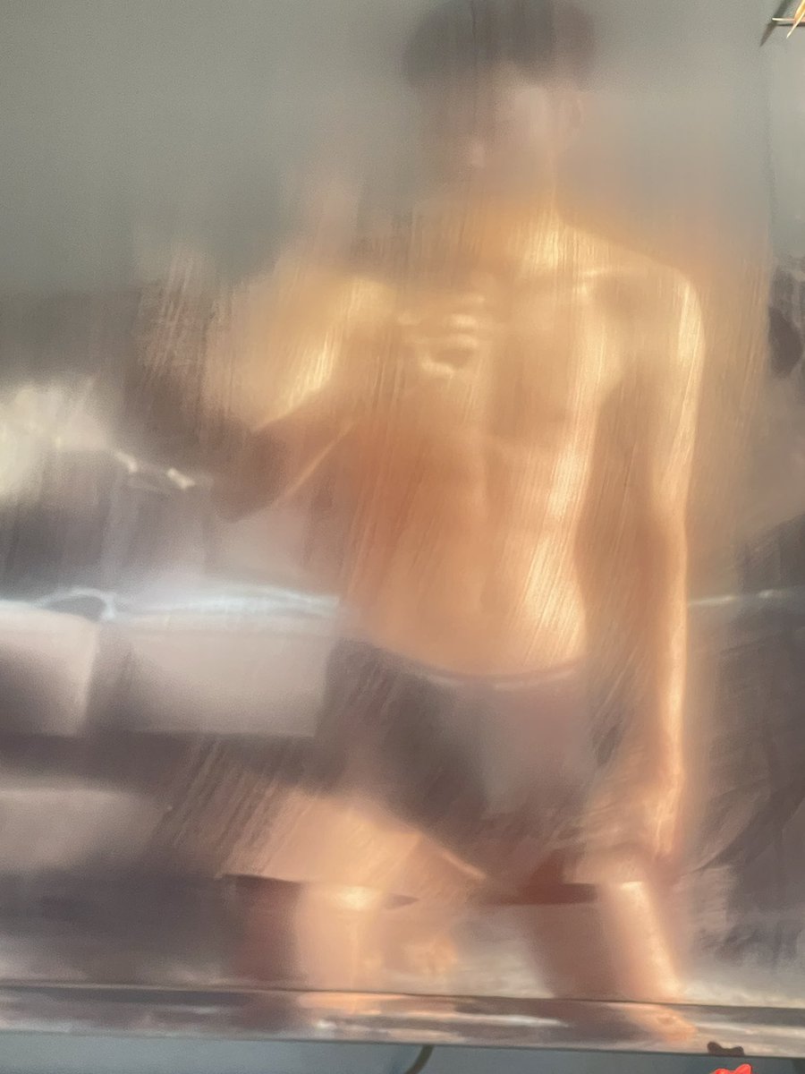 B8tneQ's tweet photo. 想大调查 https://t.co/BuGyWVnsRn