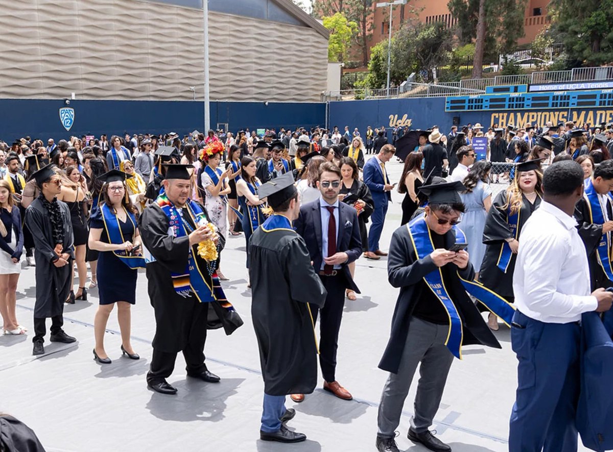 Ready for The 2025 Certificate Graduation Ceremony on Monday, June 16? Here's everything you need to know: ow.ly/wLcB50W9Nwl