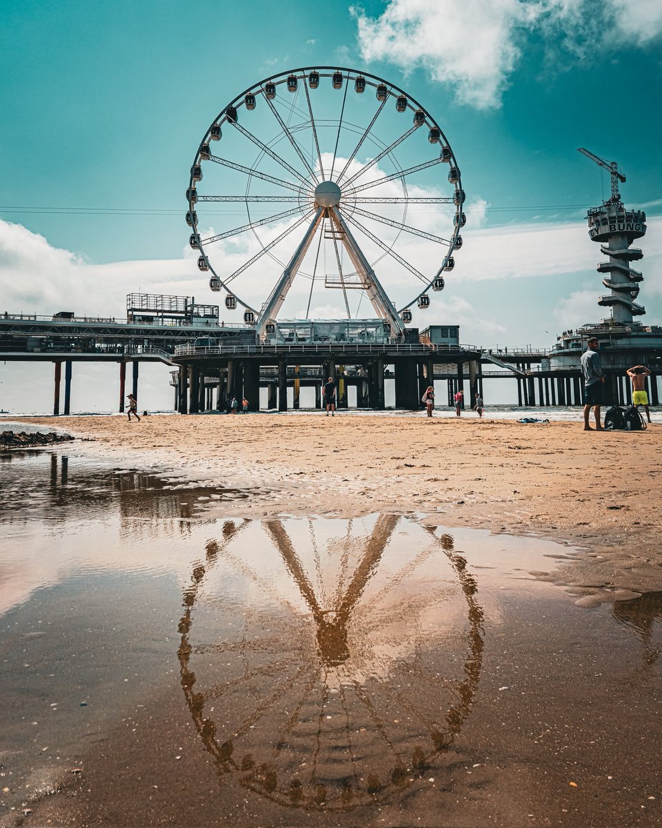 ShemsM999's tweet photo. 🎨🏖📸🎡
"Life spins like a Ferris wheel; highs, lows, and moments in between. So hold on, smile wide, and enjoy the view while it lasts."

Shems M.

#TheSolarEffect #BelGyptian #ShemsM #Photography https://t.co/2HA275PTMt